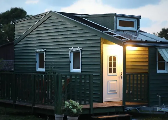 Tinyhaus Auf Annettes Kinderbauernhof * 巴特劳特堡